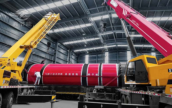 市政污泥烘干設(shè)備吊裝現(xiàn)場 市政污泥烘干設(shè)備吊裝現(xiàn)場